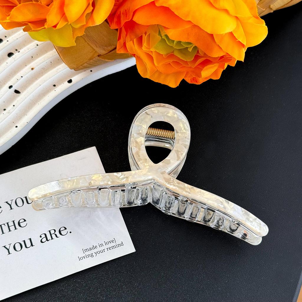 Chic Large Mermaid Hair Claw Clip For Sophisticated Updos And Ponytails In Various Colors