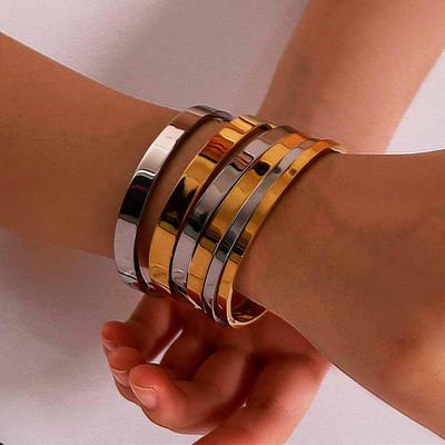 Flacher Edelstahl-Bügelarmreif, zu öffnen, Gold-Silber-Farbe, 4 mm dünne Armbänder für Damen, Modeaccessoire