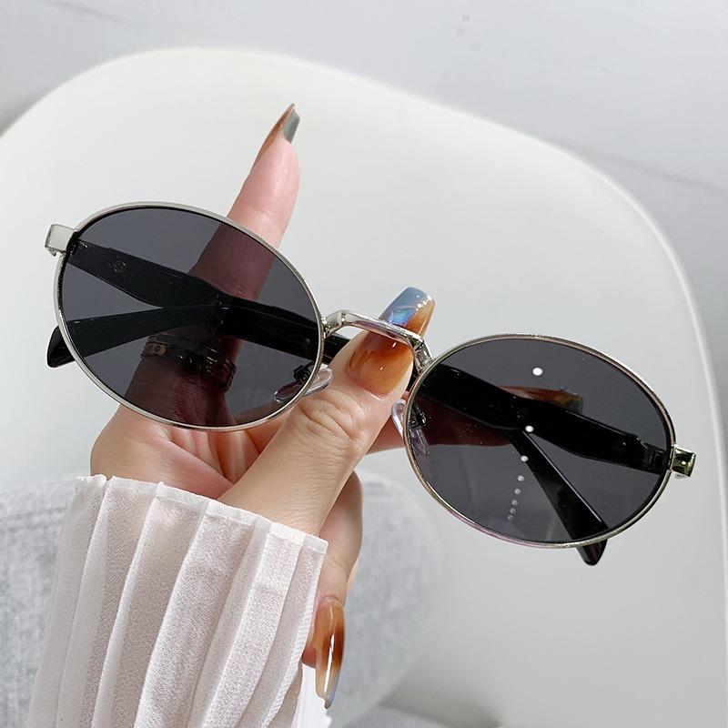 Elliptical Metal Personalized Sunglasses for Women European and American Fashion Retro Street Pography Sunglasses