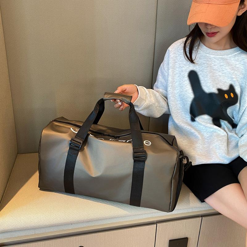 Fitness bag Men's wet and dry separation training Sports bag Handheld luggage bag Short trip bag Independent shoe compartment Swimming bag