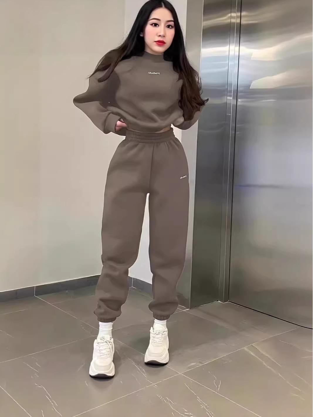 

2025 Slim Fit Embroidered Cross Casual Sports Hoodie & Pants Set Large чёрный