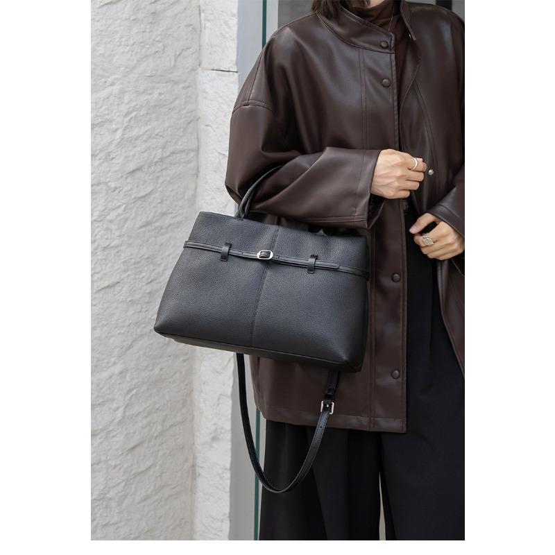 Women's Genuine Leather Tote Bag 2026 New Large Capacity Office Commuter Shoulder Handbag Vintage Lock Clasp Soft Texture