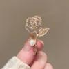 Gold beads small daisy flower brooch green leaf pearl pin niche high sense temperament suit corsage clothing accessories