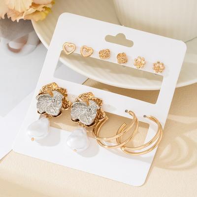 1 Set of 5 Pairs of Golden Yellow Exquisite and Small Love Hollow Stud Earrings, Flower Creative Retro Style Earrings
