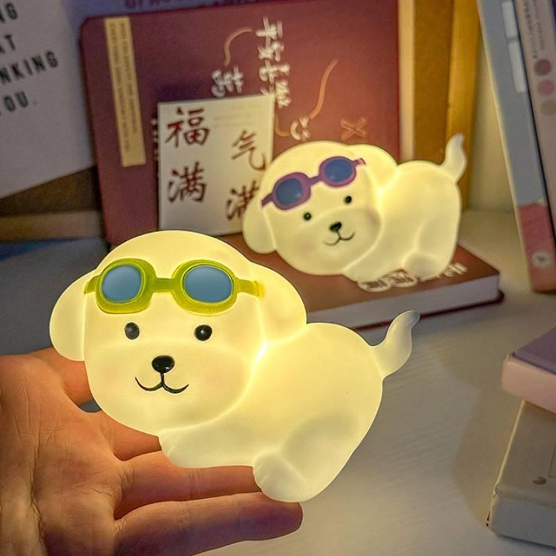 Süßer Cartoon-Hund Nachtlicht Kreative Schlafzimmer Nachttischlampe Zum Schlafen Und Dekorieren