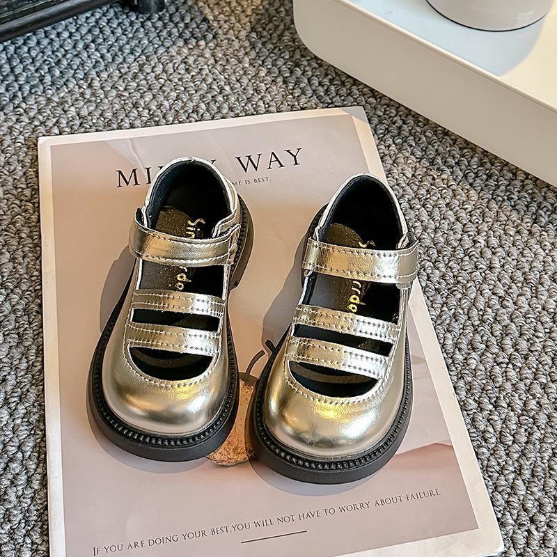Kids Leather Shoes Round Toes Soild Color Girls Performance Shoes Hollowed-out 2025 Summer New Children Flat Shoes Hook&loop