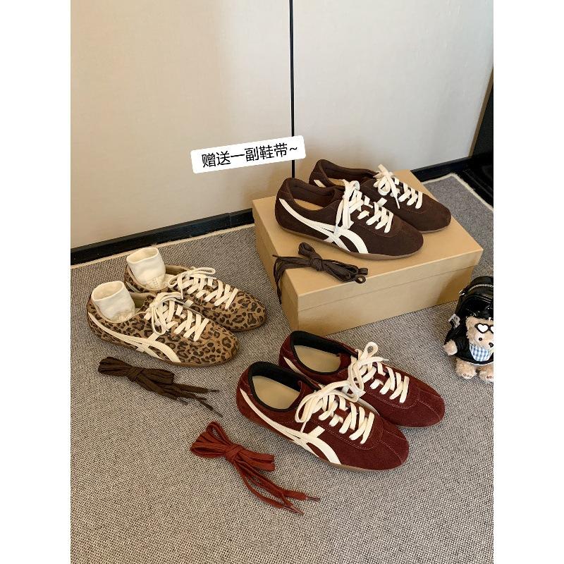 Kuskinn~ innvendig høydeøkning 5cm retro leopardtrykk tyske treningssko damesko 2025 nye Forrest Gump-sko boardsko fritidssportssko