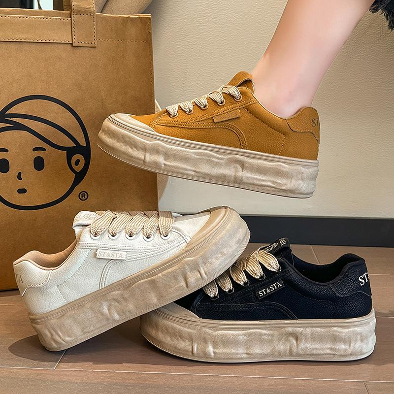 Popular Internet Celebrity Fashion Flat White Shoes Women's 2025 Autumn New Korean Version Thin Round Head Comfortable Soft Baseplate Shoes