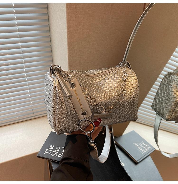 Small Bag Women's Summer Versatile New Fashion Messenger Bag Casual Shoulder Pillow Bag