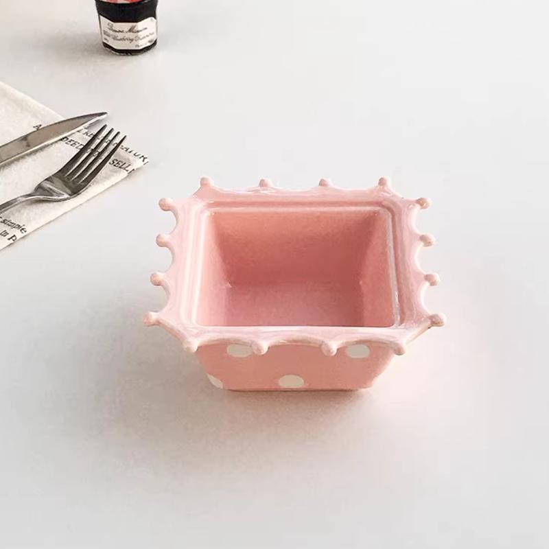 Korean Style Relief Pink Ceramic Bowls New Household 5.5 Inch Sweet Heart Shape Dinner Tableware High Aesthetic Polka Dot Bowl 5.5 inch