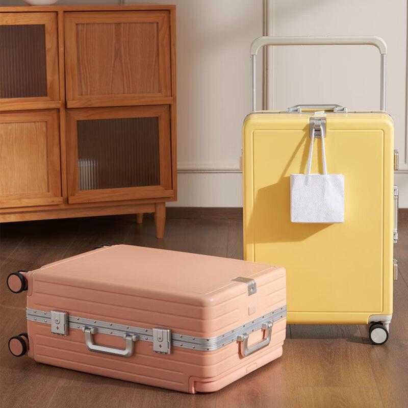 Oumanfei Aluminum Frame Spinner Suitcase 20 inches