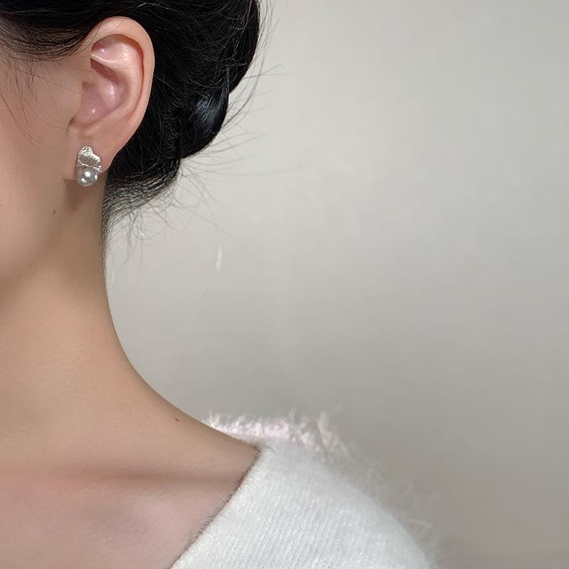 Silber texturierte Liebe Perlen Ohrstecker modische vielseitige Ohrringe Nischen einfache High-End-Ohrringe Damen