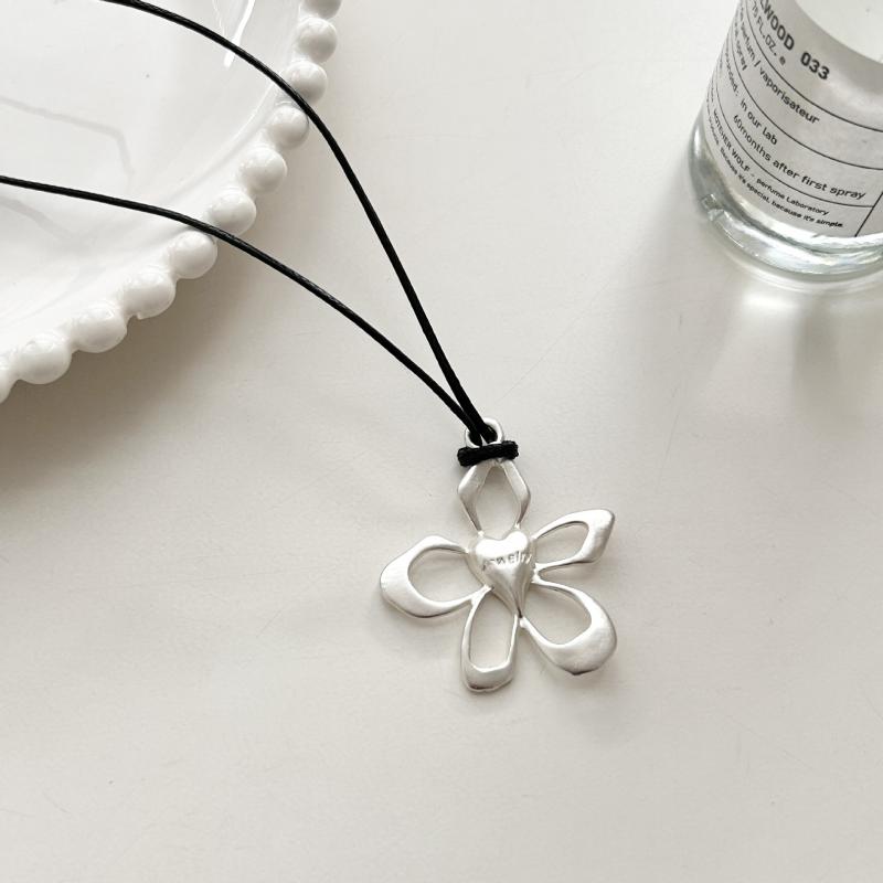 Fashion Silver Color Hollow Flower Long Necklace for Women Girls Simple Adjustable Black Rope Chain Necklace Jewelry Gifts