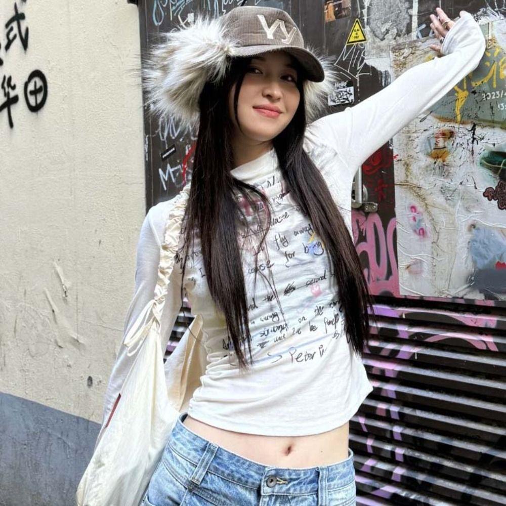 Casual Corduroy Baseball Cap Korean Style Y2k Peaked Cap Fashion Feather Baseball Hat  Streetwear