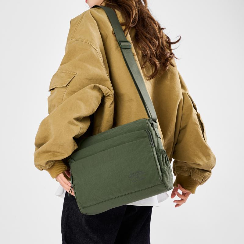 Multi-layer Large Capacity Bag Women's Shoulder Bag Multi-pocket Water-repellent Solid Color Crossbody Bag