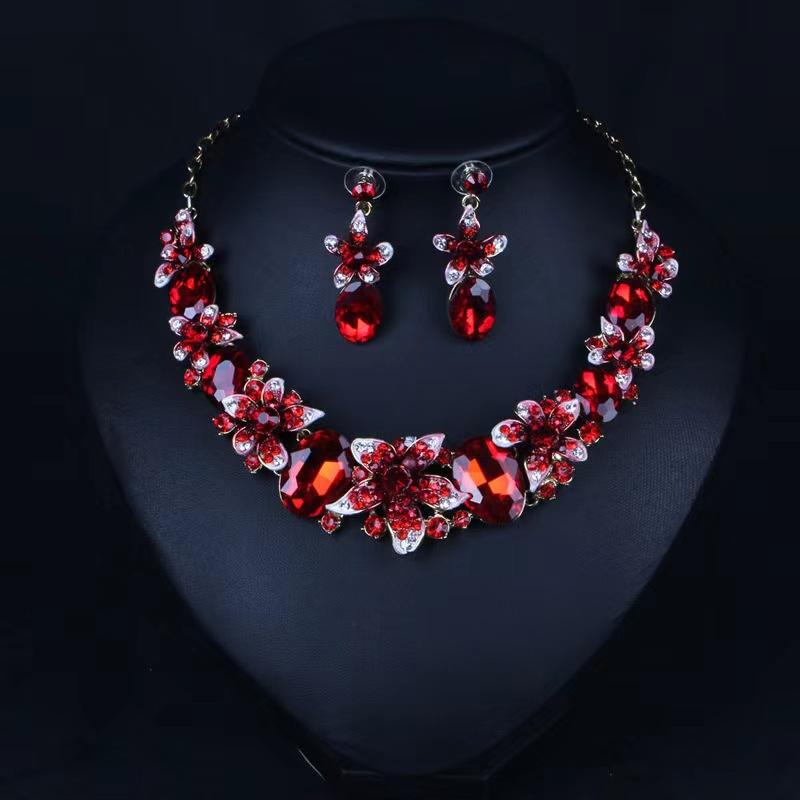 

European and American exaggerated retro necklace earrings two-piece set, crystal color painting oil, jewelry set, spot straight hair. червоний