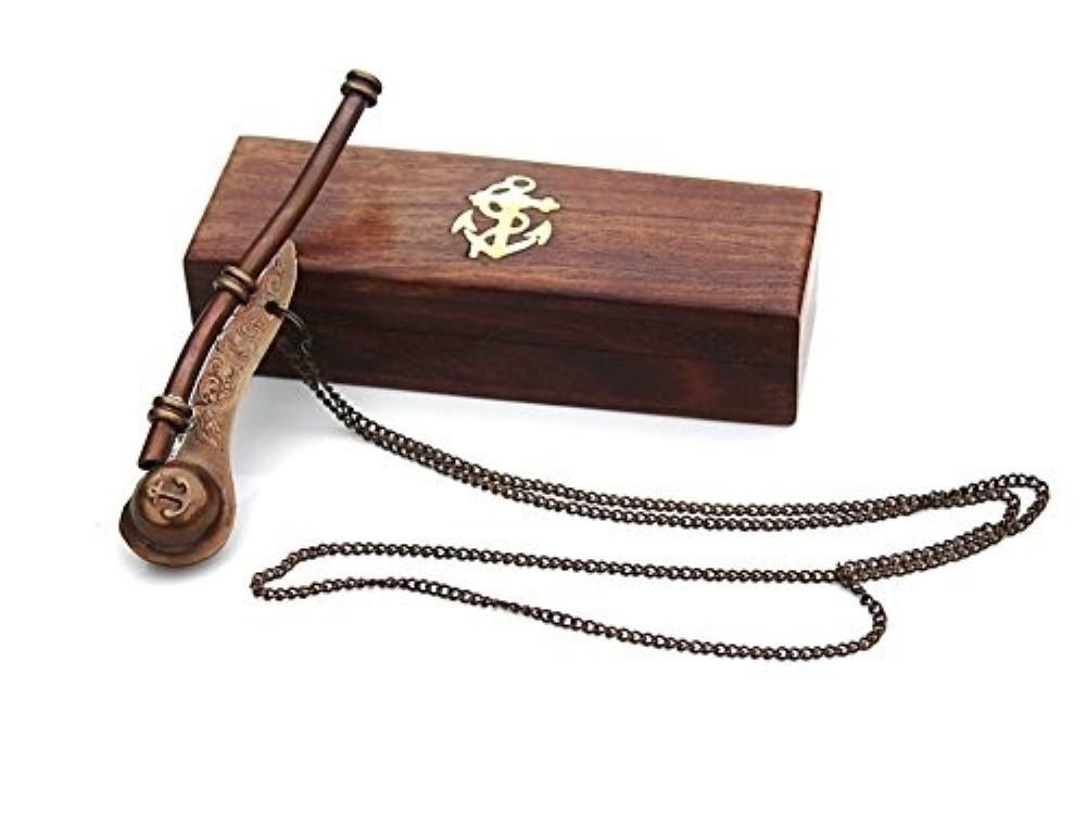 

Боцманская дудка Боцманская дудка с шейной цепочкой Морской предмет с латунной отделкой M аэро