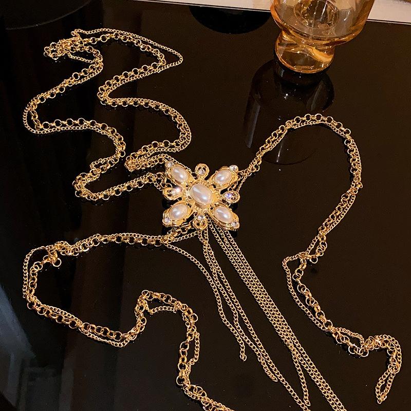 

Преувеличенная жемчужная цепочка на тело, модная, с индивидуальностью, в стиле тяжелой промышленности, длинная бахрома, цепочка на грудь, темперамент, высококлассные аксессуары