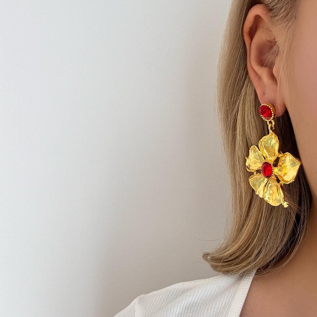 European Vintage Cross-Border Statement Earrings - Elegant, Versatile, High-End Accessories