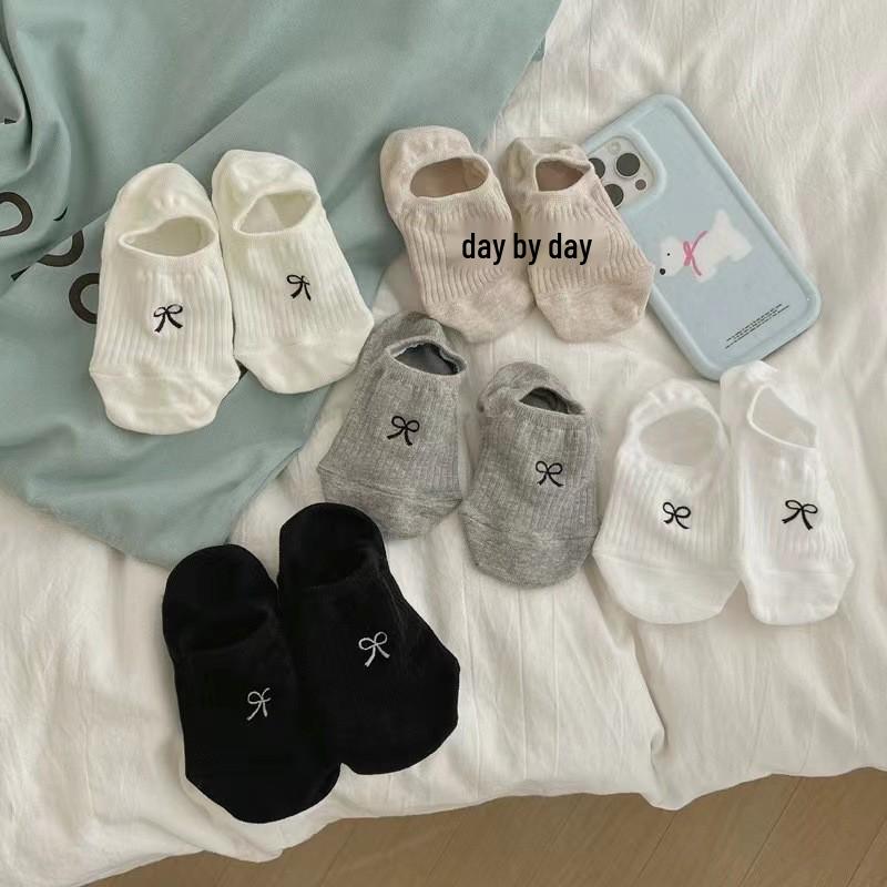 Women's Japanese Retro Cartoon Bow Jacquard Boat Socks - Breathable, Low-Cut, Short Casual Socks for Students & Sports