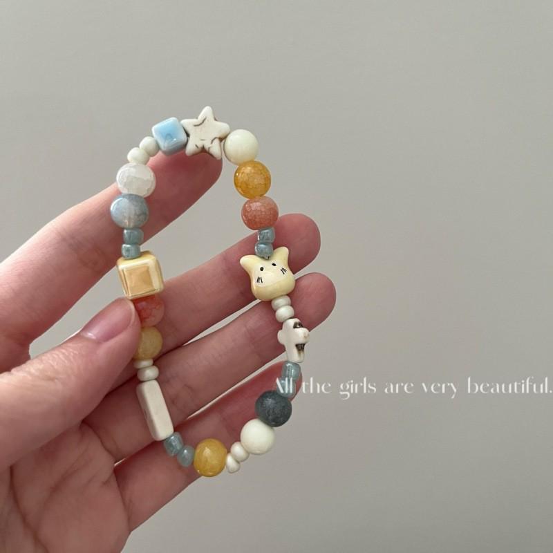 Trendy Beaded Bracelet: Summer Style for Chic Women and Ideal Gift for Girlfriends