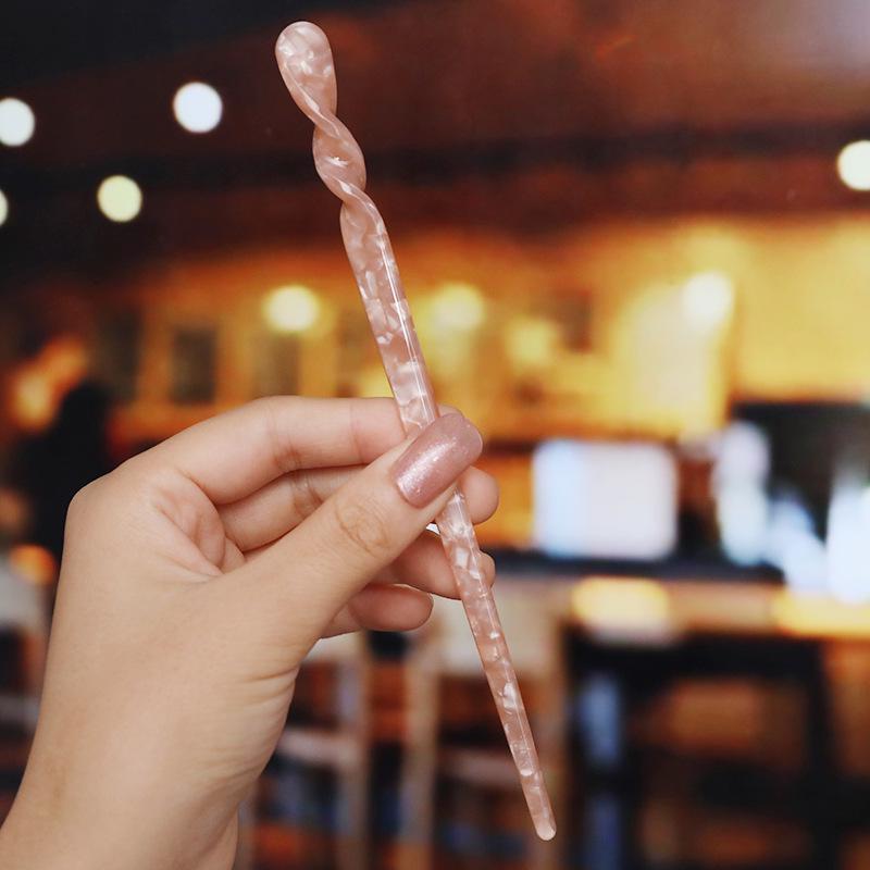 Elegant Twisted Acetate Hairpin: Ancient Style Bun Accessory