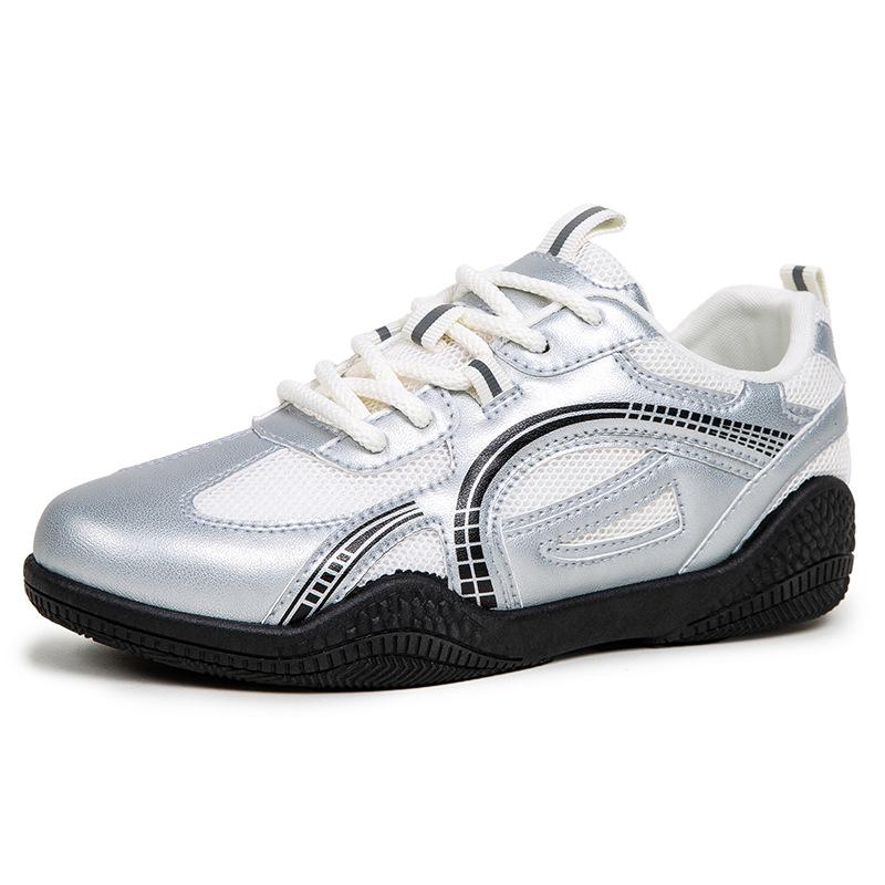 2025 popular spring low-top casual shoes women's fashion non-slip sports shoes student versatile mesh German training shoes