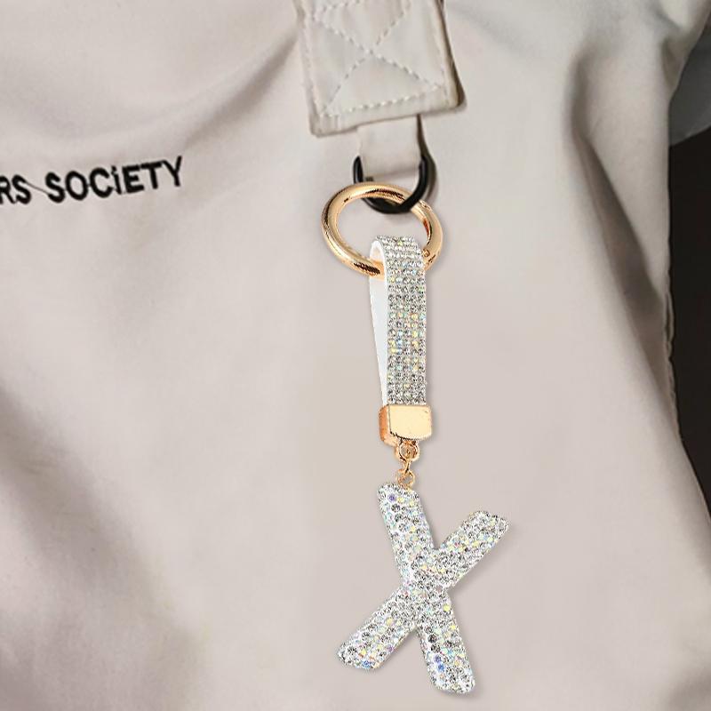 1PC Keychains Ideal Gift Letter Design Bling Key Ring Accessory Full Rhinestone Design Lucky Pendant 26 Alphabet Letters