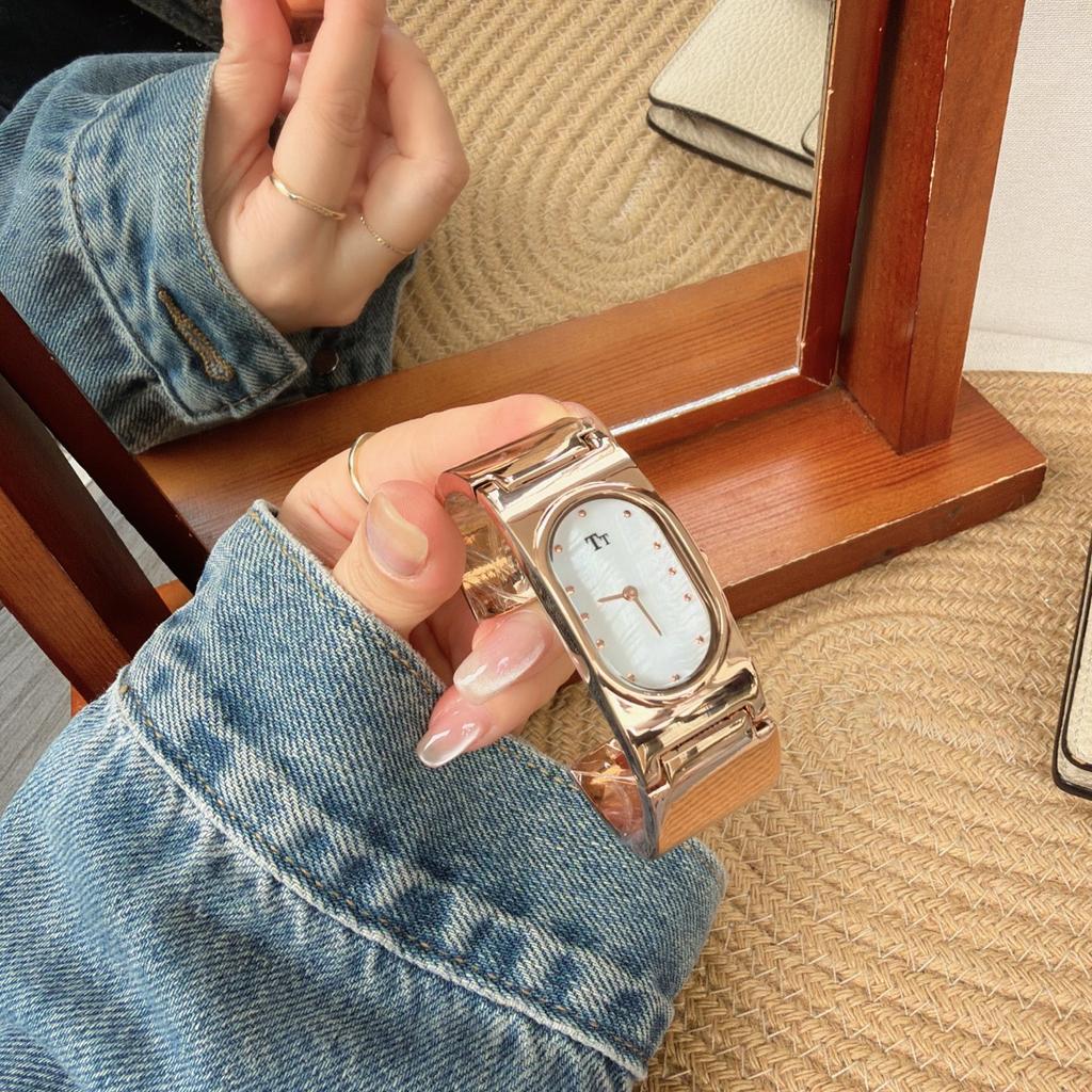 Medieval Bracelet-Shaped Watch Trend Niche Women Trend High-Value Waterproof Watch