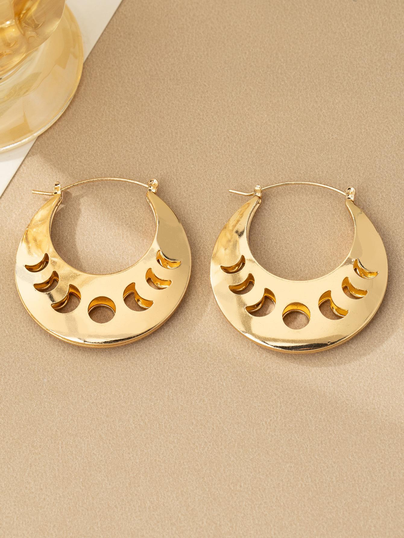 New moon shape hollow earrings design simple trend stud earrings elegant personalized earrings