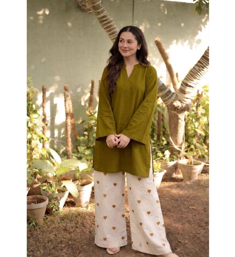 Women's Cotton Kurta Pant Set Elegant Stylish Mandarin Collar 3/4 Sleeves Cord Set