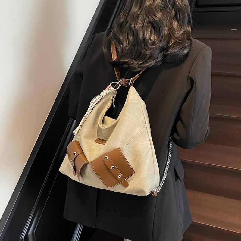 Commuter Tote Bag Women's Large-capacity New Niche Chain Single Shoulder Messenger Bag Multi-functional Backpack