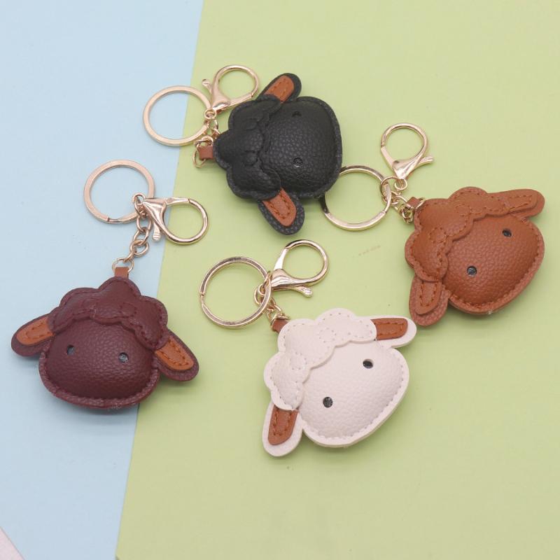 PU Leather Mountain Sheep Keychain Vivid Adorable Cartoon Design Pendant for Clutch Bag Decor Birthday Gift