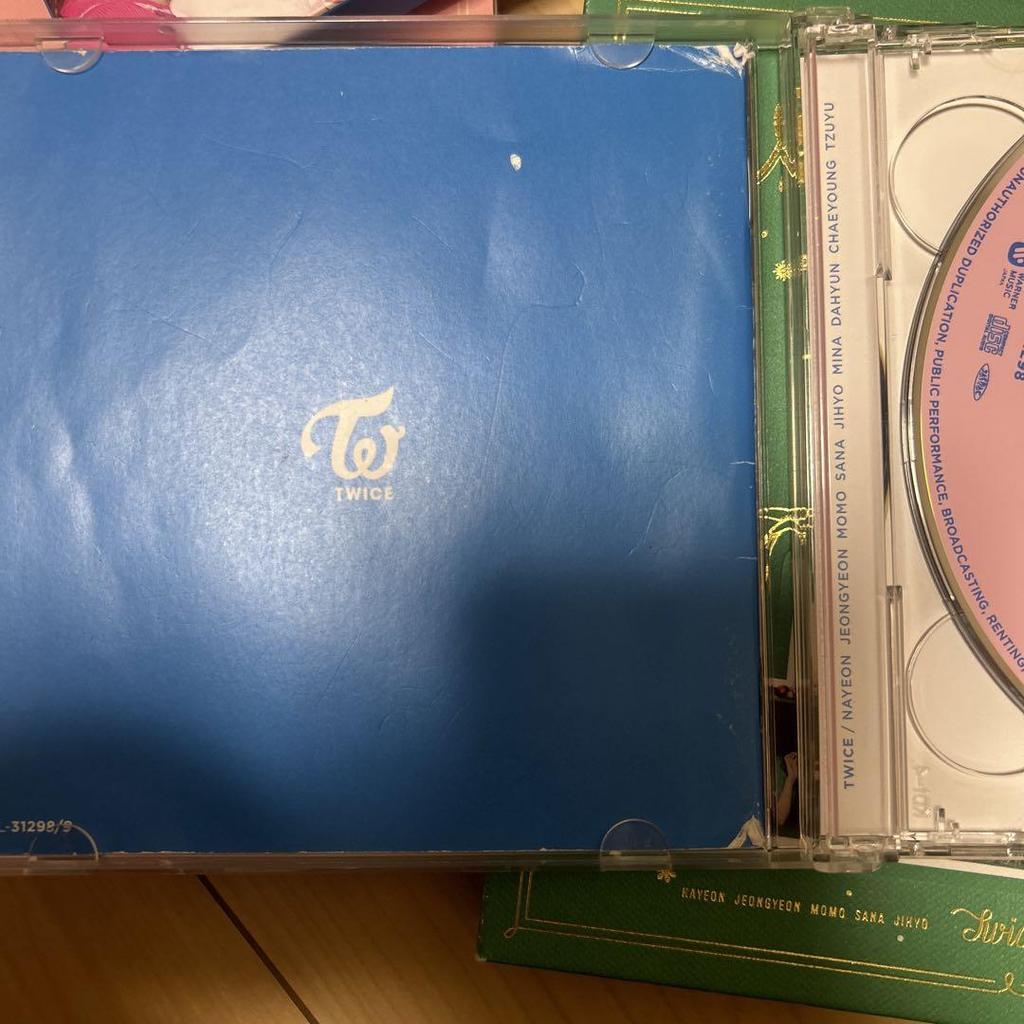 [USED] TWICE Album Set