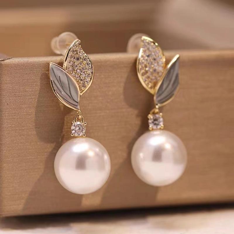 2023 Trendy Rhinestone Leaf & Pearl Earrings – Elegant Spring/Summer Jewelry for Women