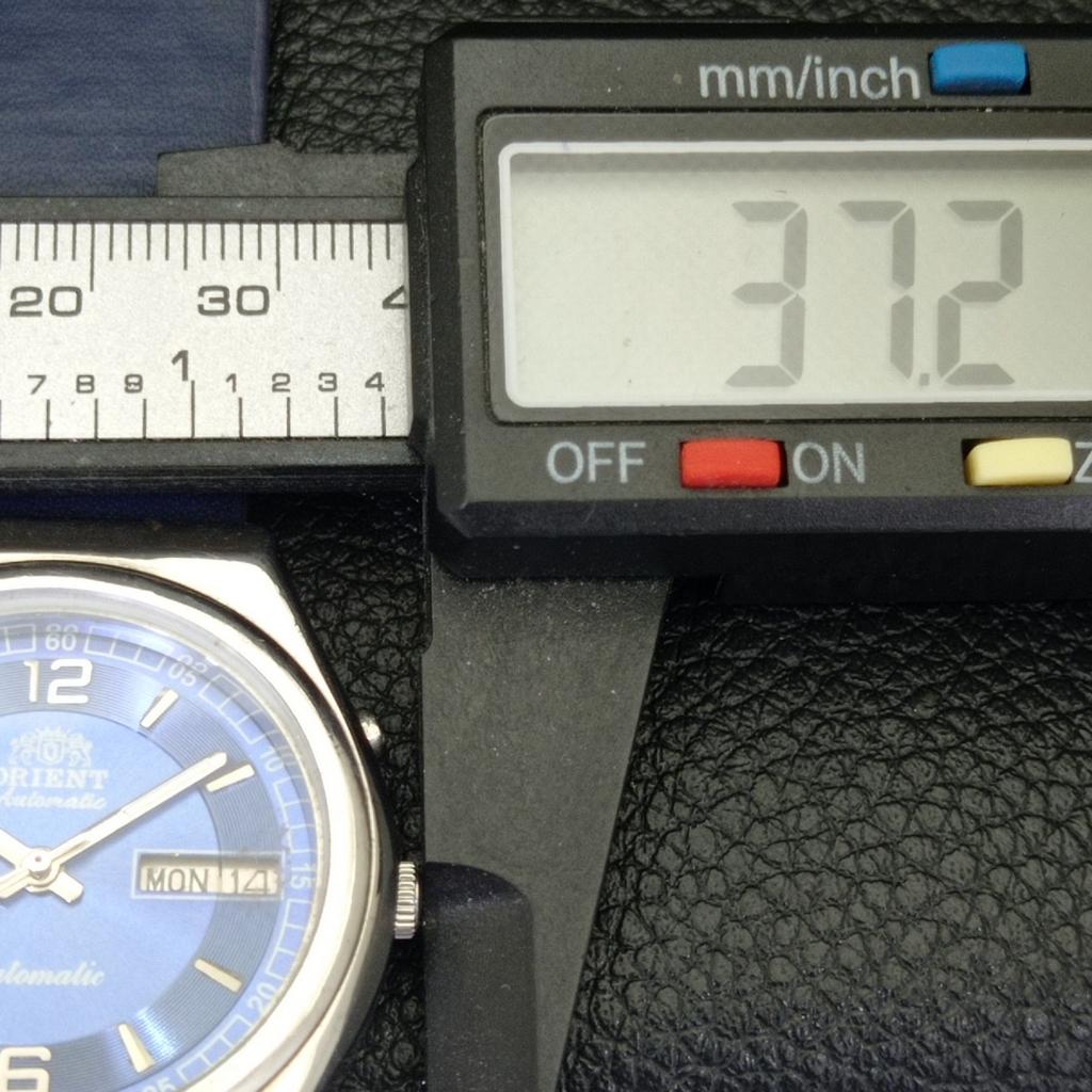 AUTOMATIC VINTAGE ORIENT 46941 JAPAN MENS BLUE COLOR DIAL WATCH a500714-5 R154-a500714