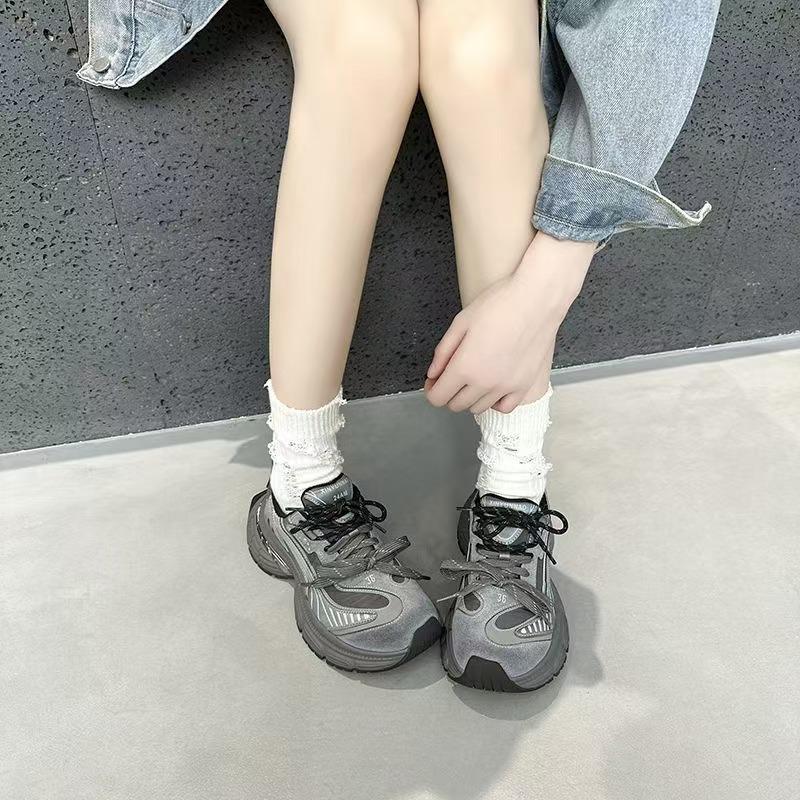 Women’s European Style Chunky Sneakers, Fall/Winter 2025: Casual, Comfortable, Height-Boosting