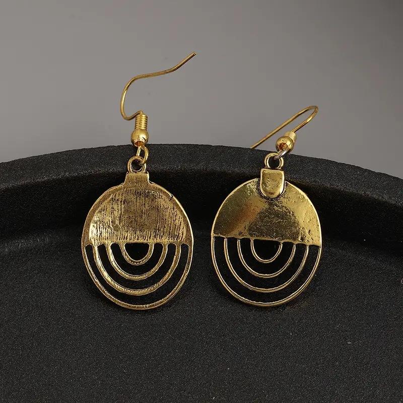 Ethnic Round Bronze Hollow Hook Earrings for Women Vintage Gold Color Metal Semicircle Handmade Personality Dangle Earrings