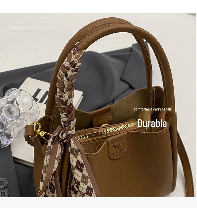 Bolsa Feminina Versátil Balde de Ombro/Transversal Primavera/Verão 2024