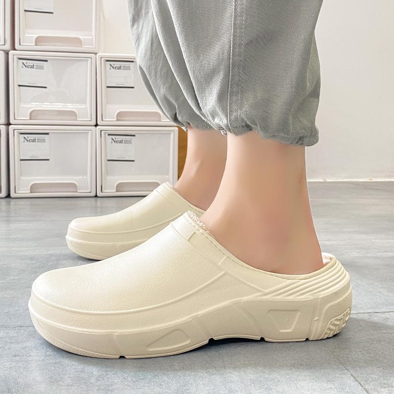 

Зимние мужские домашние теплые противоскользящие водонепроницаемые домашние тапочки 44 бежевый