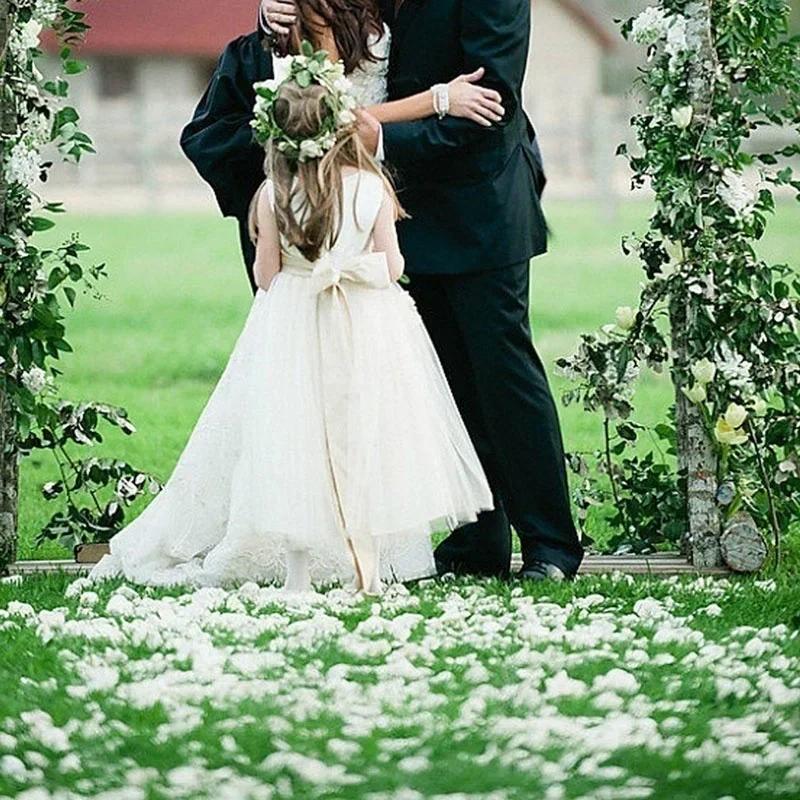 1000 PCS Silk Flower Rose Petals  Celebration Wedding Party Decoration White