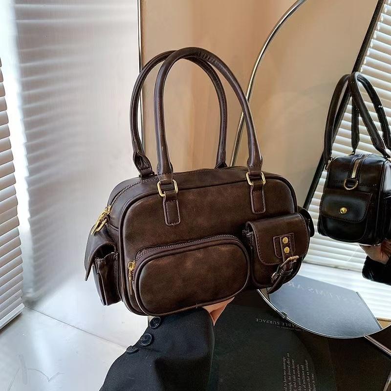 Korean Niche Bowling Bag Women s 2026 New Retro Messenger Bag High-end Commuter Boston Pillow Bag