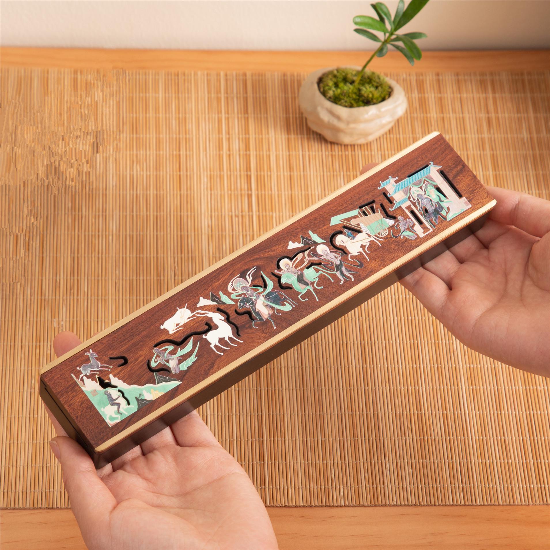 Dunhuang Creative Solid Wood Sandalwood Incense Burner: Portable Chinese-Style Indoor Ceremony Tool