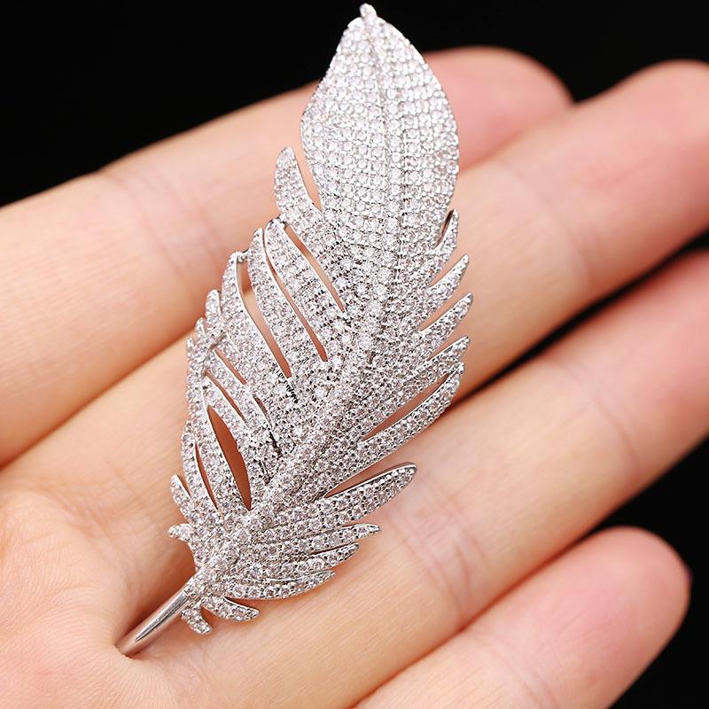 Luxury Copper Micro Inlaid Cubic Zirconia Feather Brooch Women Wedding Jewelry Gift Clothing Accessories
