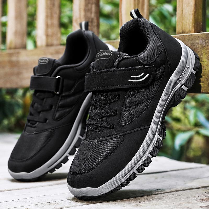 Men's Large Size Lightweight Velcro Walking Shoes - Comfortable Outdoor Travel Footwear for Middle-aged and Elderly Dads