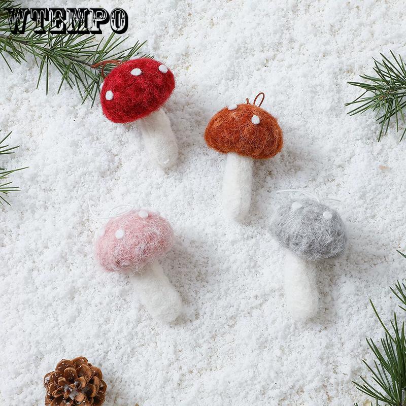 WTEMPO 1PC Christmas Cute Furry Mushroom Shaped Ornaments DIY Christmas Scene Decor Supplies Christmas Tree Decor Hanging Pendents
