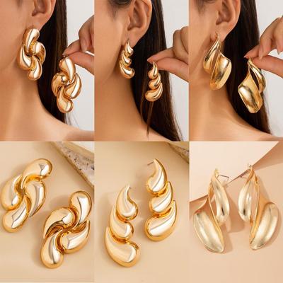 Geometric Water Drop Earrings: European and American Light Luxury Summer Jewelry for Women