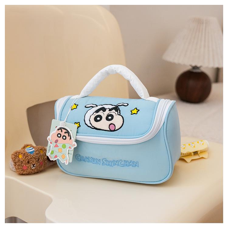 

Crayon Shin-chan Large Capacity Travel Makeup & Toiletry Bag синій