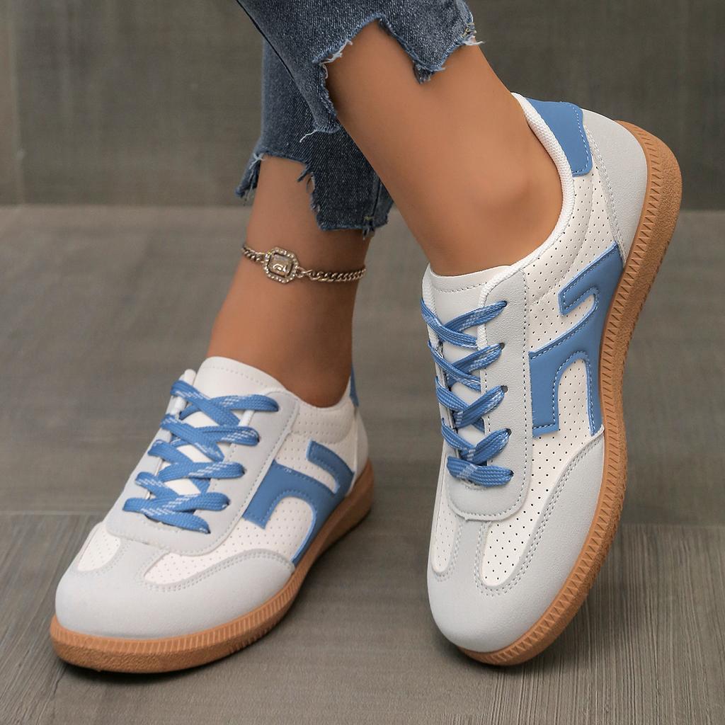Fashion Women Shoes Fashion Casual Flats Vulcanize Shoes Ladies Outdoor Walking Sneakers Women Comfortable Classical Shoes Black White