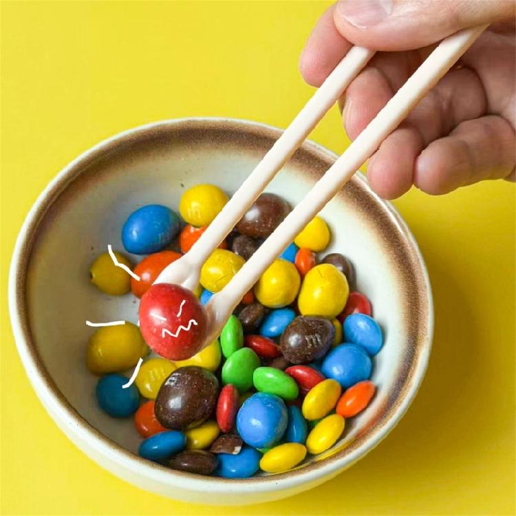 Chopsticks Learning Aid With Funny Hand Shape End Design Travel Essential For Picnics Restaurants Plastic Eating Gripper